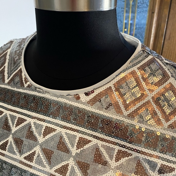 Sequin crop blouse (plus size) - Picture 5 of 5